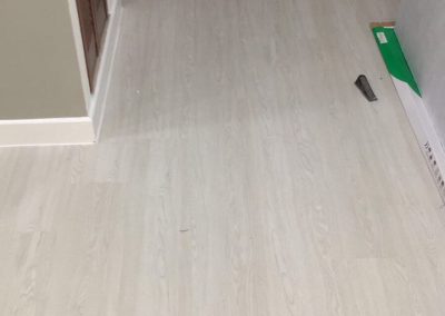 Naturesteps-Model- Flat White